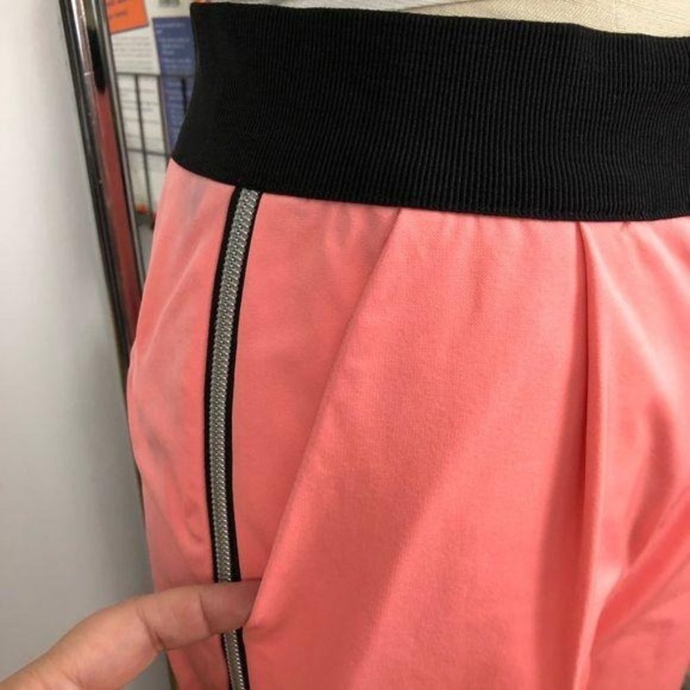 MILLY Pink Layney Cropped Zipcuff Pants Tuxedo - Picture 7 of 8